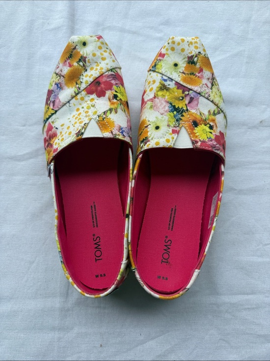 Toms Shoes - TOMS Floral Canvas Slip-Ons in White, Yellow & Pink